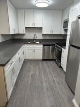 5720 Yolanda Ave-Unit -B in Los Angeles, CA - Building Photo - Building Photo