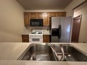 1321 SW 96th St in Oklahoma City, OK - Building Photo - Building Photo