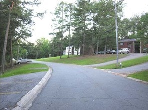 550 Gresham Park Dr in Marietta, GA - Foto de edificio - Other