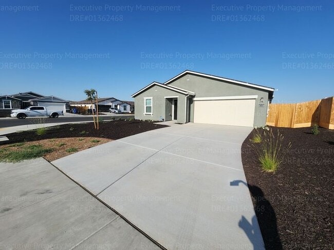 8921 Kemi St in Bakersfield, CA - Building Photo - Building Photo