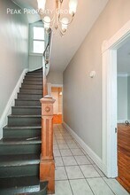 221 E University Ave in Cincinnati, OH - Building Photo - Building Photo