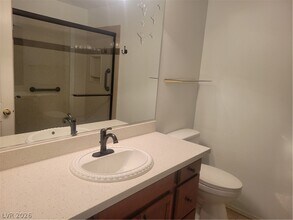 2726 Peekskill Ave in Henderson, NV - Building Photo - Building Photo