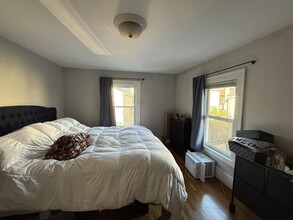 10 Allen St, Unit 1 in Somerville, MA - Building Photo - Building Photo