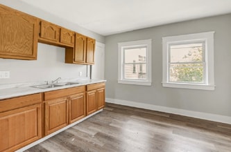 9607 Sophia Ave in Cleveland, OH - Building Photo - Building Photo