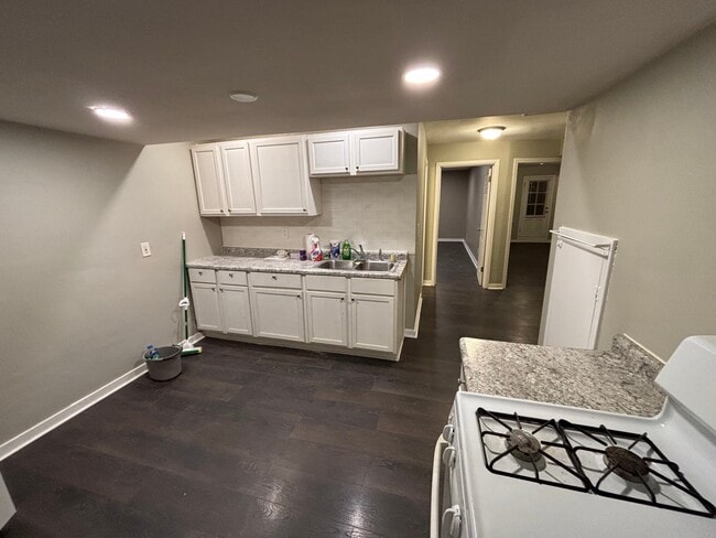 653 S 69th St, Unit C in Milwaukee, WI - Building Photo - Building Photo