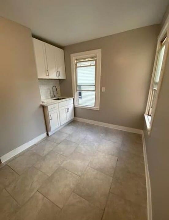 386 Summer Ave in Newark, NJ - Building Photo
