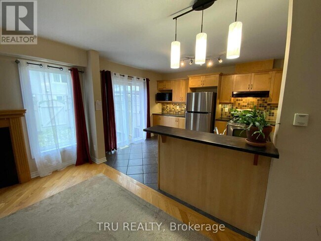 3106 Burritts Rapids Pl in Ottawa, ON - Building Photo - Building Photo