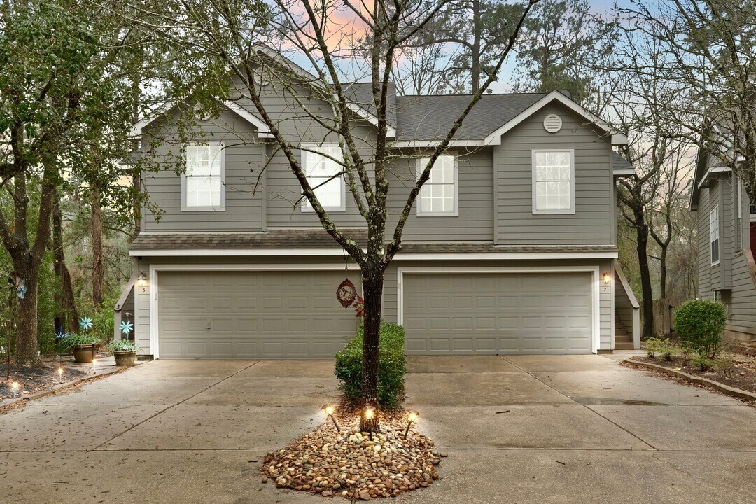 7 Marble Rock Pl in Spring, TX - Building Photo