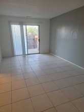 18635 Larkspur Rd in Adelanto, CA - Building Photo - Building Photo