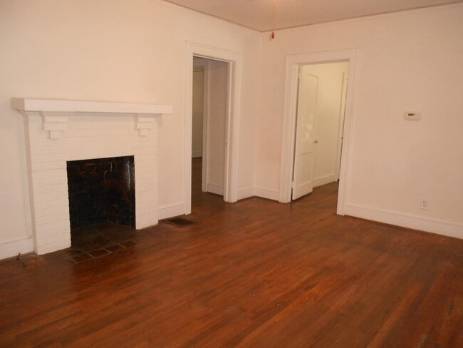 142 Burnett St in Athens, GA - Foto de edificio - Building Photo