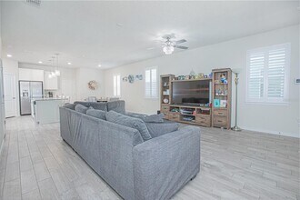 14365 Lanikai Beach Dr in Orlando, FL - Building Photo - Building Photo