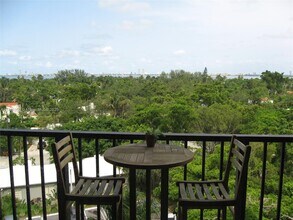 5701 Biscayne Blvd in Miami, FL - Building Photo - Building Photo