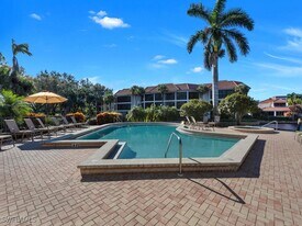 5930 Via Lugano in Naples, FL - Building Photo