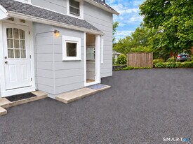 245 Glenville Rd in Greenwich, CT - Building Photo