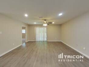10007 Emerald Sun in San Antonio, TX - Building Photo - Building Photo