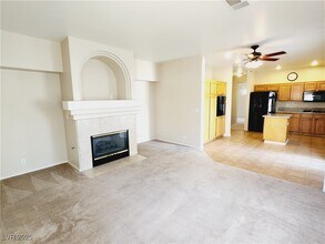 1725 Wandering Winds Way in Las Vegas, NV - Building Photo - Building Photo