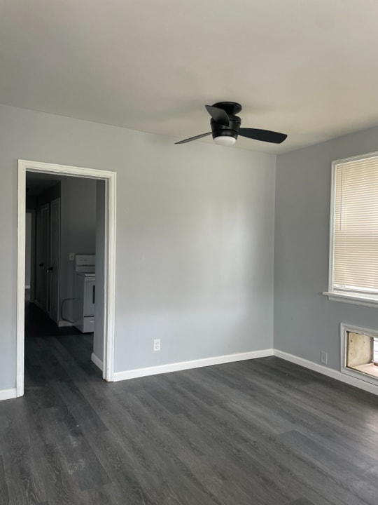 117 Sycamore St in Brookville, OH - Building Photo