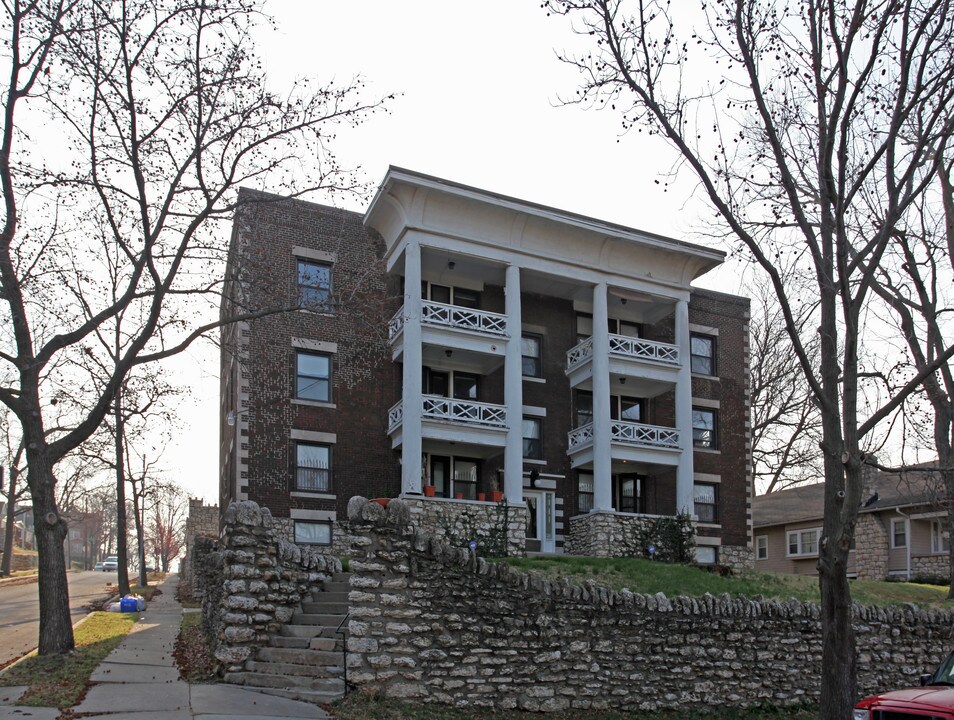4301-4305 Holmes St in Kansas City, MO - Foto de edificio