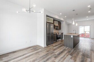 15014-15094 94 Ave NW in Edmonton, AB - Building Photo - Building Photo