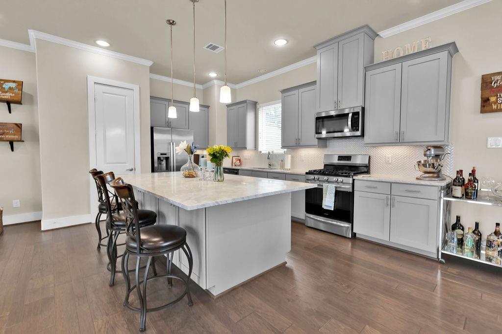 5920 Petty St in Houston, TX - Building Photo