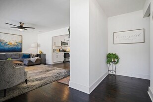 2234 Edgemore Dr SE in Atlanta, GA - Building Photo