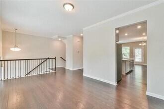 380 Provenance Dr in Sandy Springs, GA - Building Photo - Building Photo