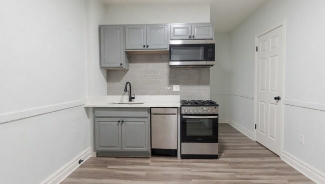 3649 W Montrose Ave in Chicago, IL - Building Photo - Building Photo