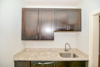 4037 N Ashland Ave in Chicago, IL - Building Photo - Building Photo