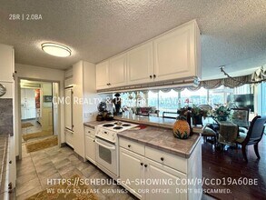 5400 E The Toledo in Long Beach, CA - Foto de edificio - Building Photo