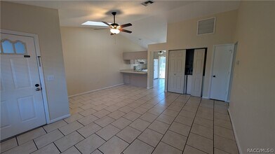 5348 W Customer Ct in Lecanto, FL - Building Photo - Building Photo