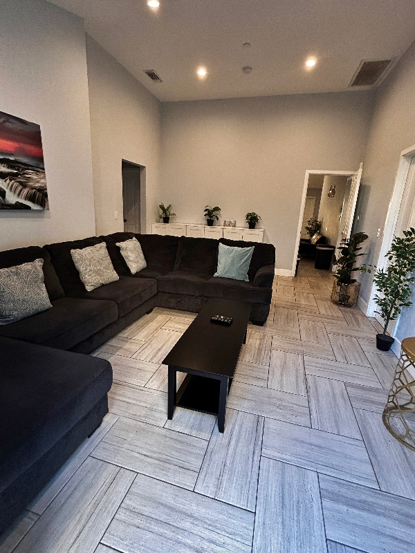 property at 712 N Fuller Ave