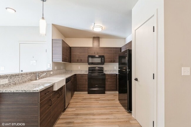 1950 Jefferson Blvd in Kalispell, MT - Building Photo - Building Photo