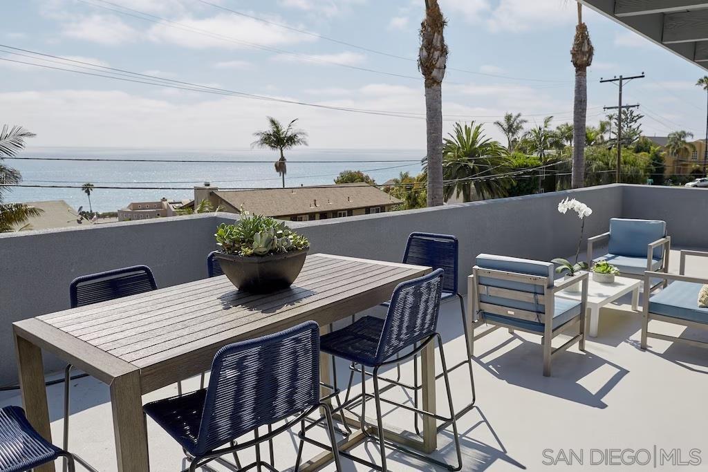 1647 Haydn Dr in Encinitas, CA - Building Photo