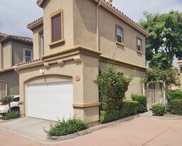 188 Calle De Los Ninos in Rancho Santa Margarita, CA - Building Photo