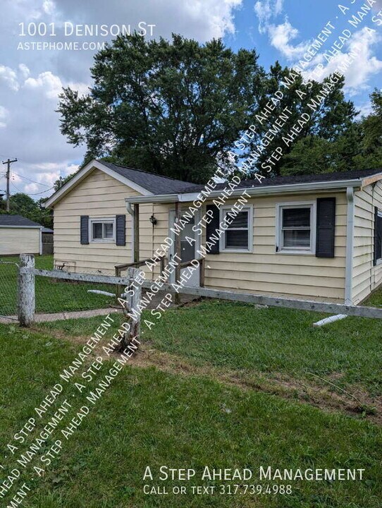 1001 Denison St in Indianapolis, IN - Building Photo