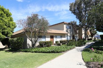 Westerly Shores in Oxnard, CA - Foto de edificio - Building Photo