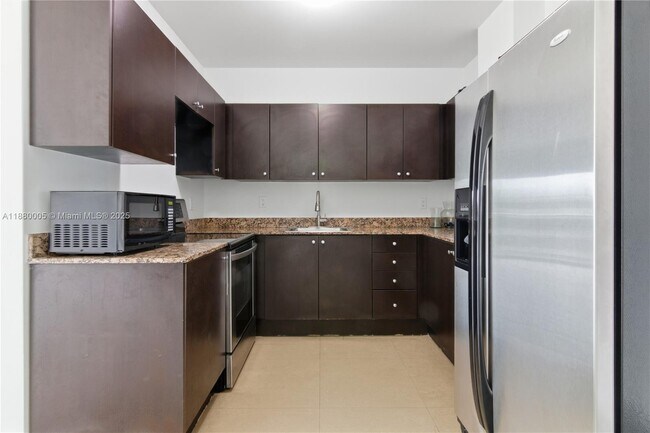 529 NE 62nd St in Miami, FL - Foto de edificio - Building Photo