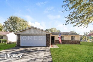 3735 Valley Lake Dr in Indianapolis, IN - Building Photo