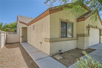5716 Blizzard Breeze St in North Las Vegas, NV - Building Photo - Building Photo
