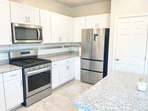 4461 Lantern Point Ave in North Las Vegas, NV - Foto de edificio - Building Photo