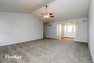 1406 Highland Park Ct in Wentzville, MO - Building Photo - Building Photo