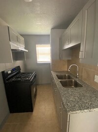 4617 Market St photo'
