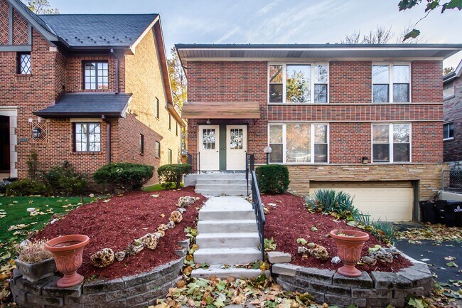 7434 Delmar Blvd in University City, MO - Building Photo - Building Photo
