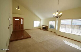 6797 Oak Forest Dr in Oak Park, CA - Building Photo - Building Photo