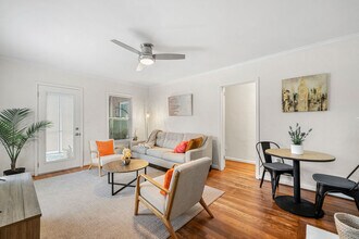 711 Campbell Cir in Hapeville, GA - Building Photo - Building Photo