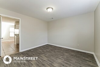 5377 Ragan Ridge Dr in Memphis, TN - Foto de edificio - Building Photo