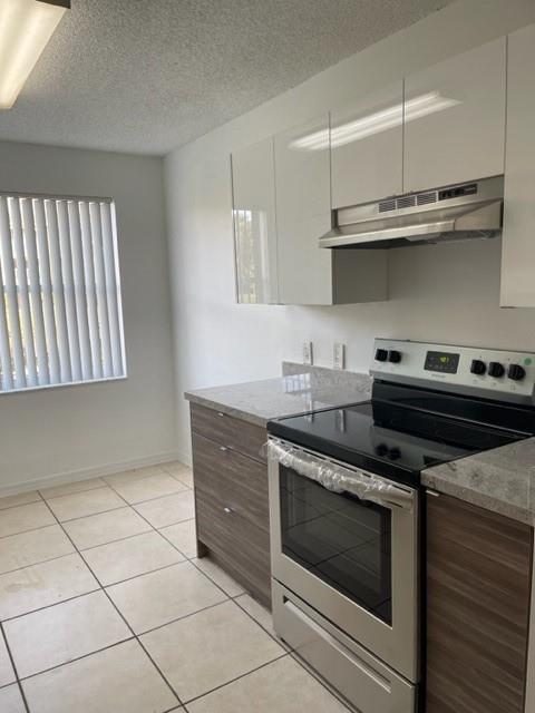 9615 NW 1st Ct, Unit 102 in Pembroke Pines, FL - Building Photo - Building Photo