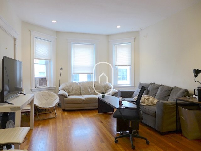 22 Sutherland Rd, Unit 2