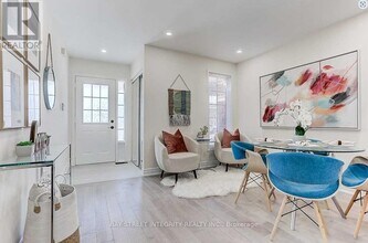 2221 Amberglen Ct in Oakville, ON - Building Photo - Building Photo