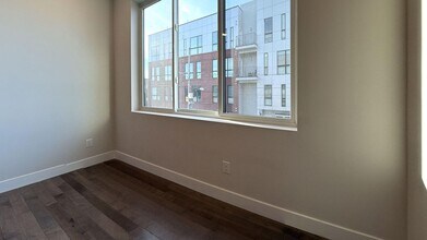 1631 Point Breeze Ave in Philadelphia, PA - Foto de edificio - Building Photo